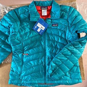 Patagonia women’s down sweater, size small, turquoise.